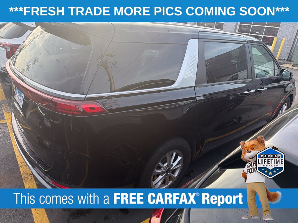 Used 2022 Kia Carnival LX FWD image 4
