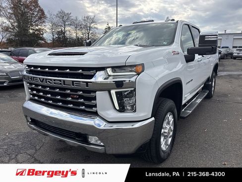 Used 2021 Chevrolet Silverado 3500 LTZ w/ LTZ Convenience Package image 1