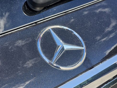 Certified 2025 Mercedes-Benz GLS 450 4MATIC image 9