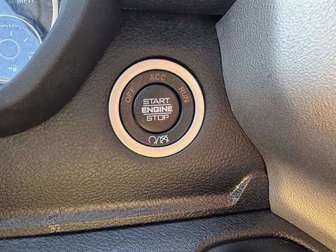 Used 2024 RAM 2500 Laramie image 18