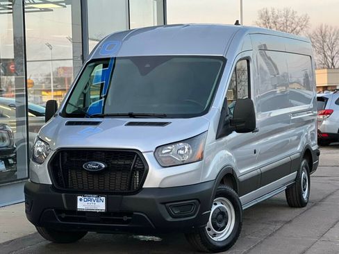 Used 2024 Ford Transit 250 148 Medium Roof w/ Interior Upgrade Package image 29