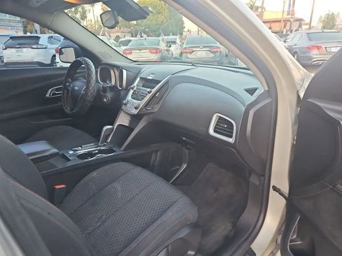 Used 2013 Chevrolet Equinox LS image 23