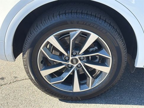 Used 2021 Audi Q5 2.0T Premium Plus w/ Premium Plus Package image 17