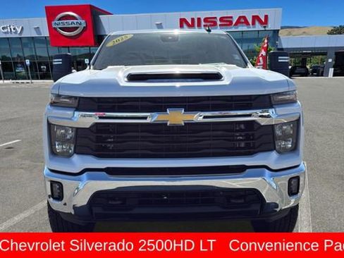 Used 2025 Chevrolet Silverado 2500 LT w/ Convenience Package AWD/4WD image 8