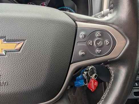 Used 2018 Chevrolet Colorado Z71 AWD/4WD image 29