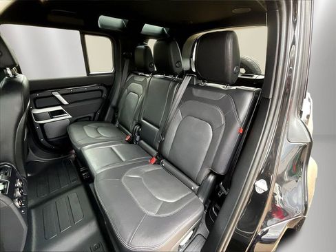 Used 2023 Land Rover Defender 110 X-Dynamic SE AWD/4WD image 22