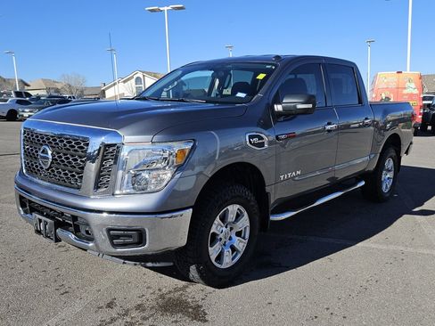 Used 2017 Nissan Titan SV image 1