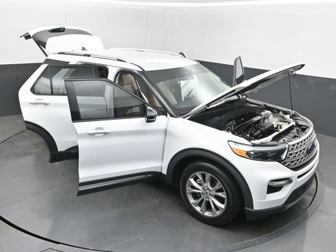Used 2021 Ford Explorer Limited w/ Equipment Group 301A image 39