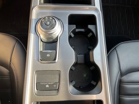 Used 2024 Ford Edge SEL w/ Convenience Package image 19