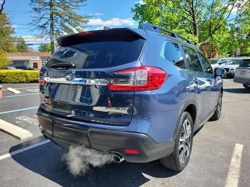 Used 2025 Subaru Ascent Limited AWD/4WD image 3