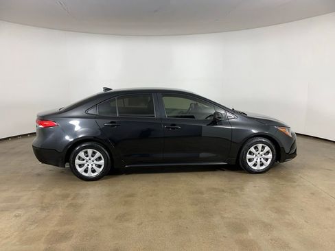 Used 2022 Toyota Corolla LE FWD image 7