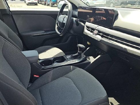 Used 2025 Kia K4 FWD image 2