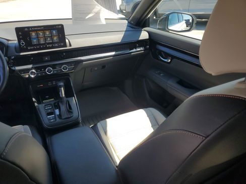 Used 2023 Honda CR-V Sport Touring image 18