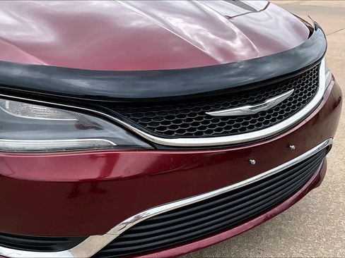 Used 2016 Chrysler 200 Limited image 26