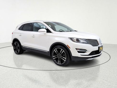 Used 2018 Lincoln MKC Reserve image 1