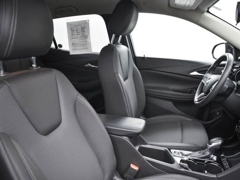 Used 2023 Buick Encore GX Select w/ Sport Touring Package image 15