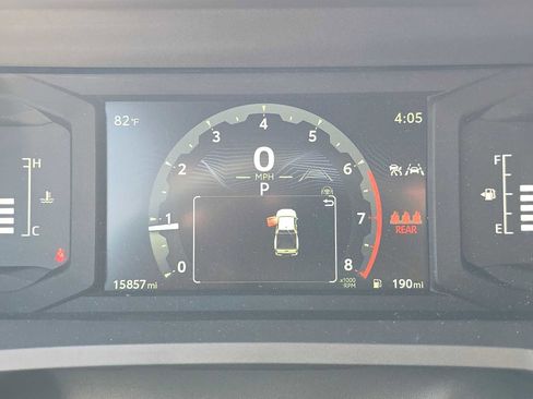 Certified 2025 Toyota Tacoma SR5 w/ SR5 Upgrade Package AWD/4WD image 25