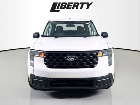 Used 2025 Ford Maverick XL w/ Equipment Group 101A image 2