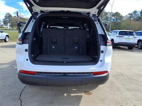 New 2025 Jeep Grand Cherokee L Limited image 21