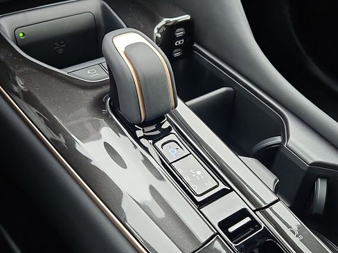 New 2026 Toyota Crown Platinum image 19