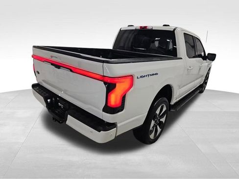 Used 2022 Ford F150 Lightning Platinum AWD/4WD image 6