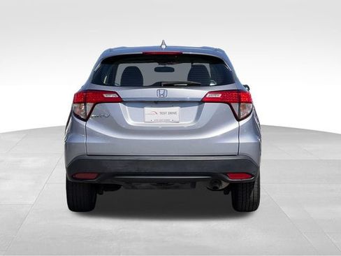 Used 2021 Honda HR-V LX image 4