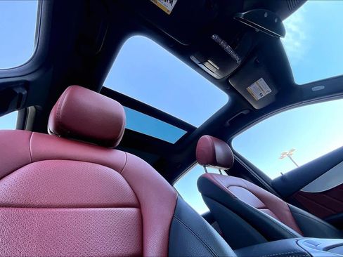 Used 2022 Mercedes-Benz GLC 300 image 13