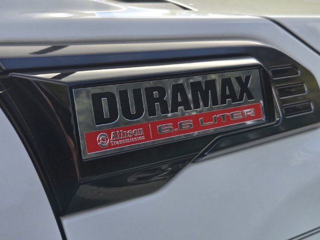 Used 2025 GMC Sierra 2500 AT4 w/ AT4 Premium Plus Package AWD/4WD image 11