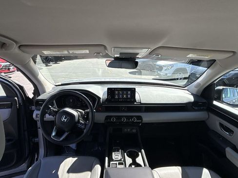Used 2025 Honda Pilot EX-L image 19