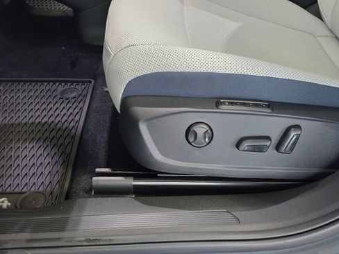 New 2026 Volkswagen ID.4 Pro S image 18