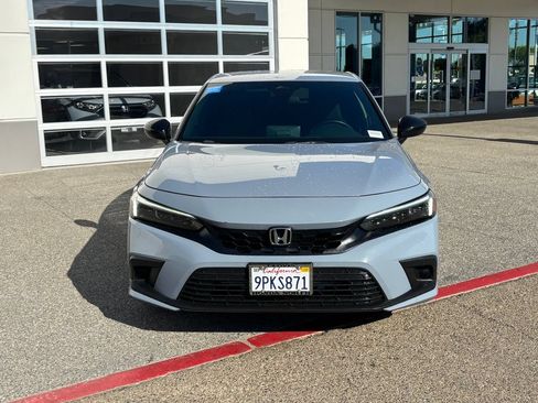 Used 2024 Honda Civic Sport image 2