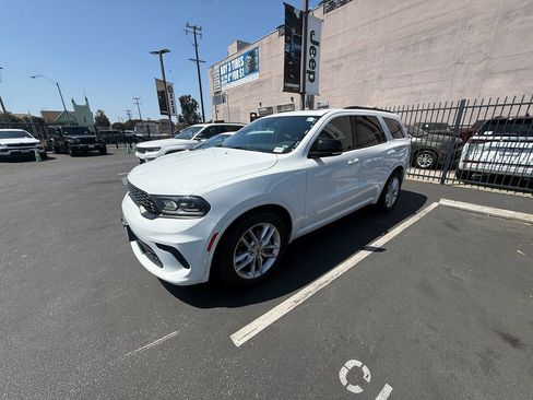 Used 2024 Dodge Durango GT RWD image 1