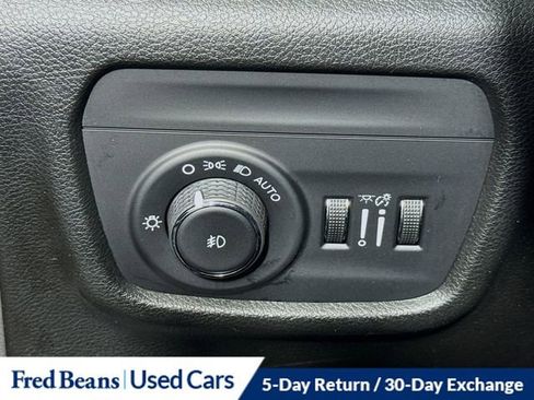 Used 2021 Jeep Grand Cherokee L Limited AWD/4WD image 15