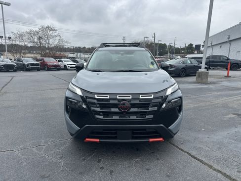 Used 2025 Nissan Rogue SV image 4