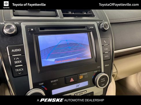 Used 2012 Toyota Camry XLE w/ Leather Pkg FWD image 29