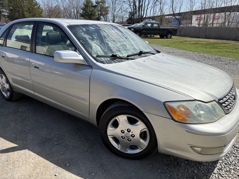 Used 2003 Toyota Avalon XLS FWD image 4