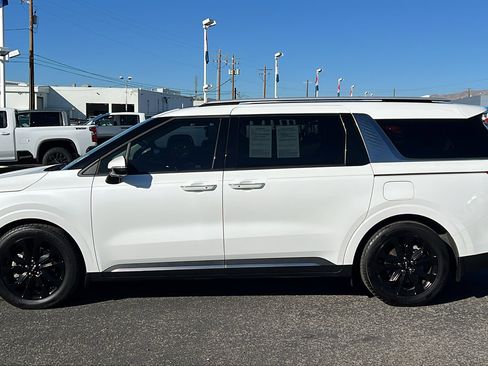 Used 2023 Kia Carnival SX Prestige FWD image 8
