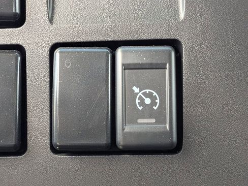 New 2024 Chevrolet Low Cab Forward image 23