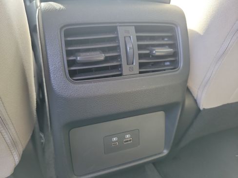 Used 2023 Nissan Rogue SV AWD/4WD image 10
