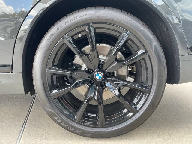Used 2027 BMW X7 xDrive40i w/ M Sport Package AWD/4WD image 8