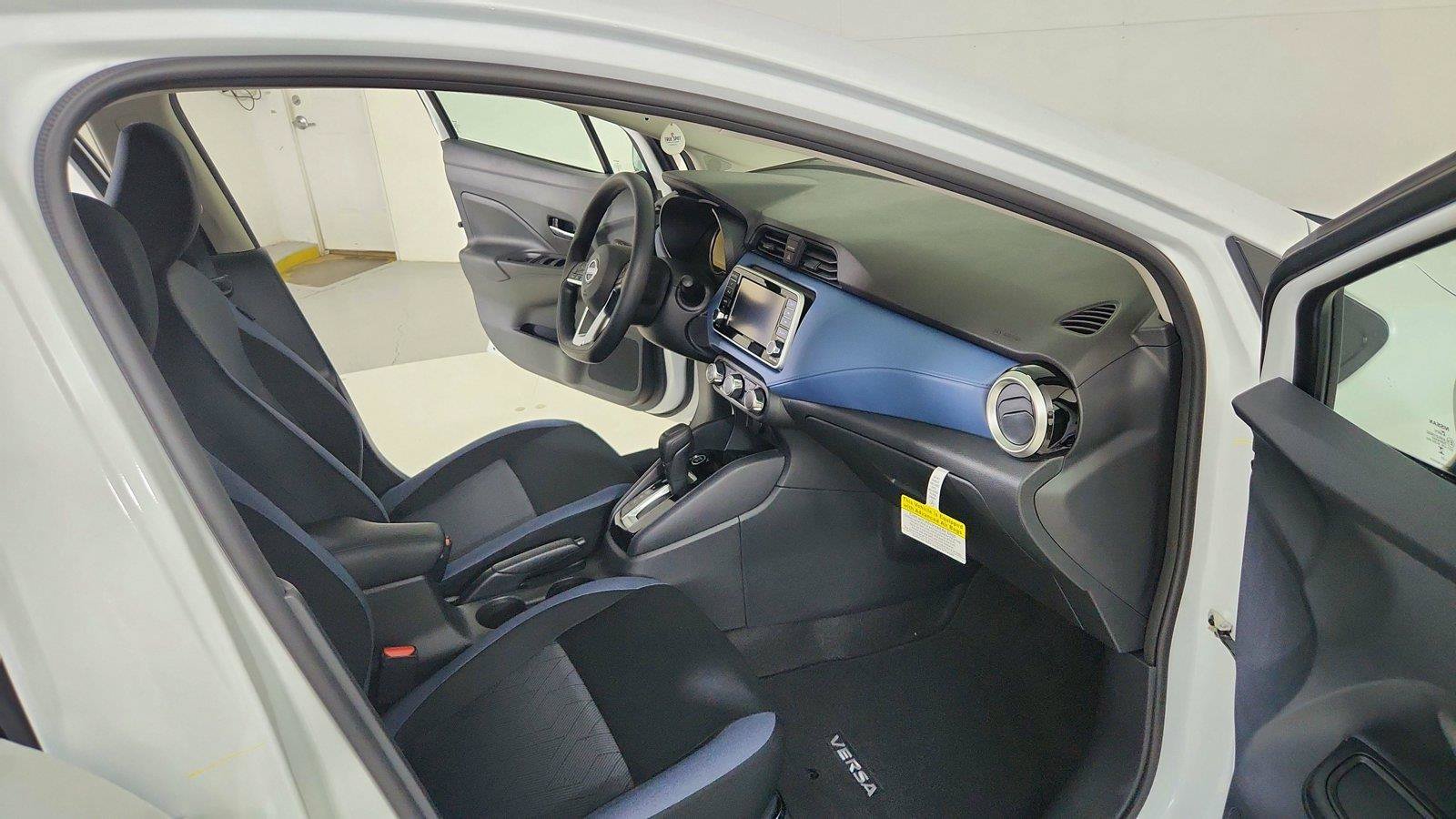 Used 2025 Nissan Versa SV w/ Trunk Package FWD image 24