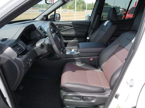 New 2026 Honda Ridgeline Black Edition image 16