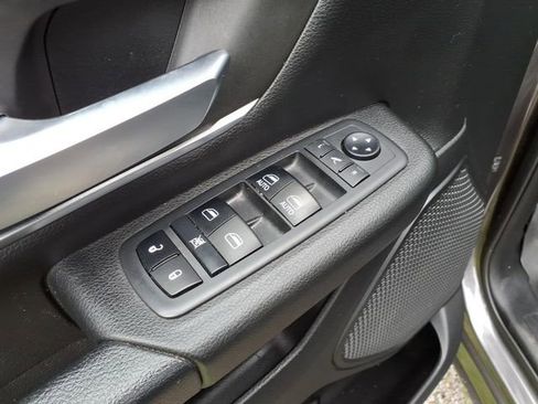 Used 2019 RAM 1500 Big Horn AWD/4WD image 13