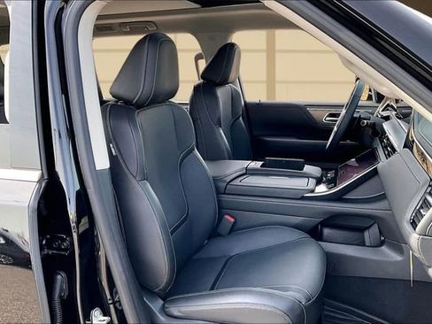 Certified 2025 INFINITI QX80 Pure image 7