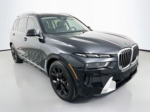Certified 2023 BMW X7 xDrive40i w/ Premium Package image 3