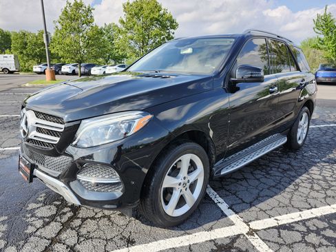 Used 2019 Mercedes-Benz GLE 400 4MATIC w/ Premium 2 Package image 16