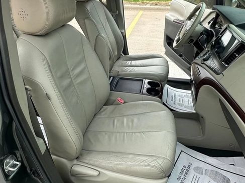 Used 2011 Toyota Sienna XLE w/ XLE Navigation Pkg FWD image 11
