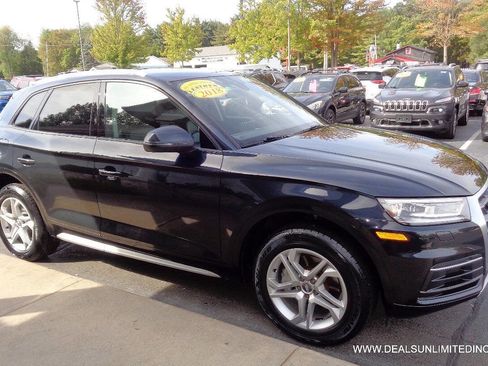 Used 2018 Audi Q5 2.0T Premium image 2