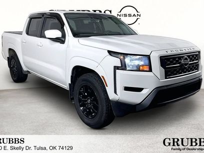Used 2022 Nissan Frontier SV w/ Technology Package