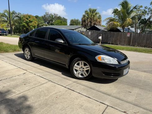 Used 2013 Chevrolet Impala LT FWD image 1